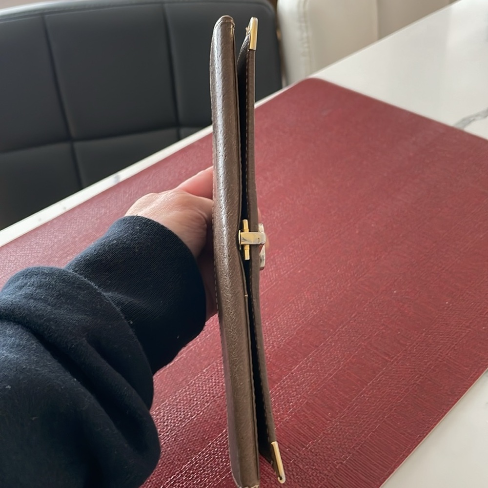 Gucci Wallet - Picture 8 of 9